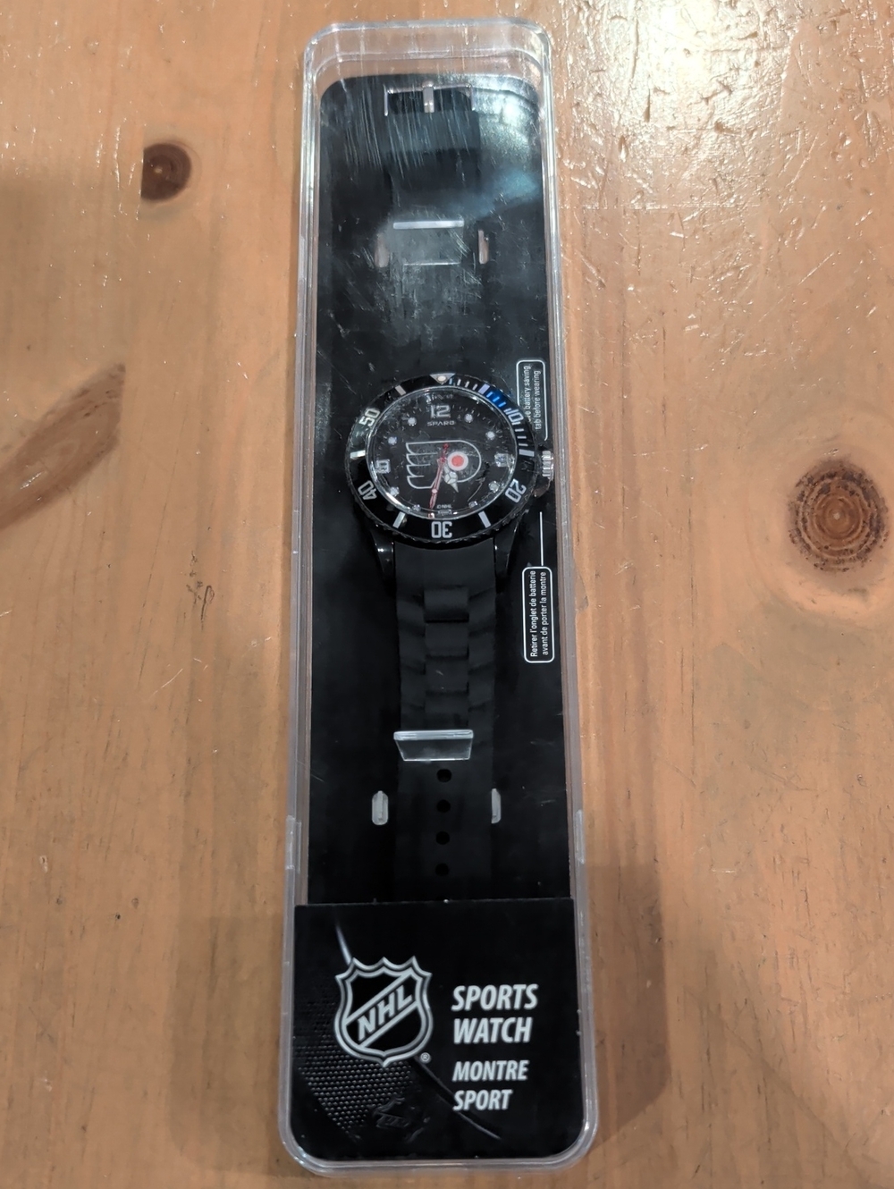 SPARO NHL Philadelphia Flyers Black Silicone Band Sports Watch Diver Watch